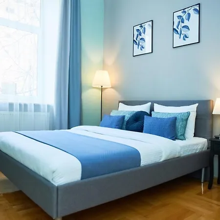 Cozy Apartment, 5mins To Opera *