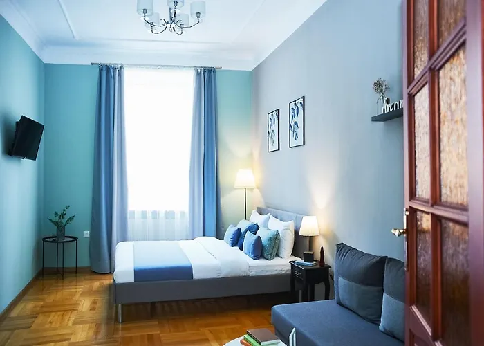 Cozy Apartment, 5mins To Opera Apartment *
