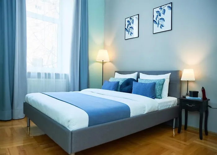 Cozy Apartment, 5mins To Opera *