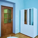 Apartamento Cozy Apartment, 5mins To Opera Leópolis