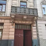 Apartamento Cozy Apartment, 5mins To Opera *