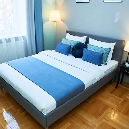 Cozy Apartment, 5mins To Opera 公寓 利沃夫