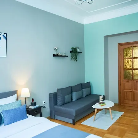 Cozy Apartment, 5mins To Opera *